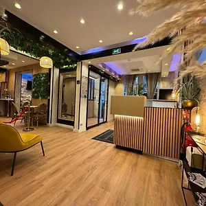Nation Montmartre Otel Paris