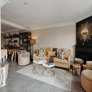 4* Guest house Cape Finest Located In De Waterkant